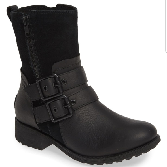 UGG Shoes - UGG wilde leather waterproof boot